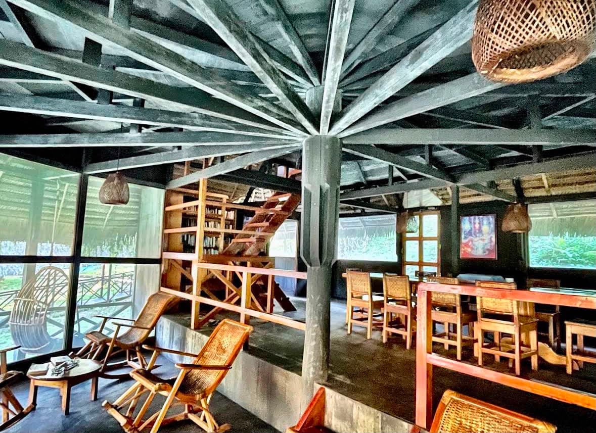 Interior of the big house dining and gathering room at Dreamglade